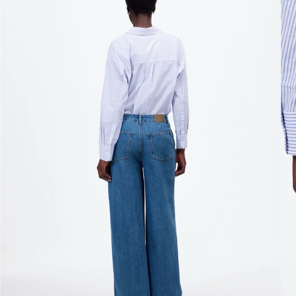 Madewell wide sweep Flare Jeans - Picture 4 of 8